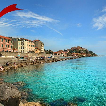Casa A 2 Passi Dal Mare Con Patio Privato Villa Imperia Buitenkant foto