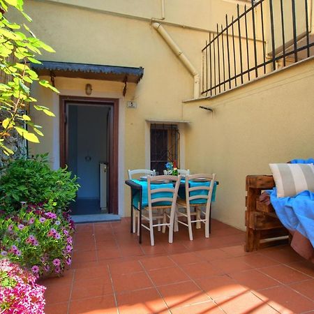 Casa A 2 Passi Dal Mare Con Patio Privato Villa Imperia Buitenkant foto