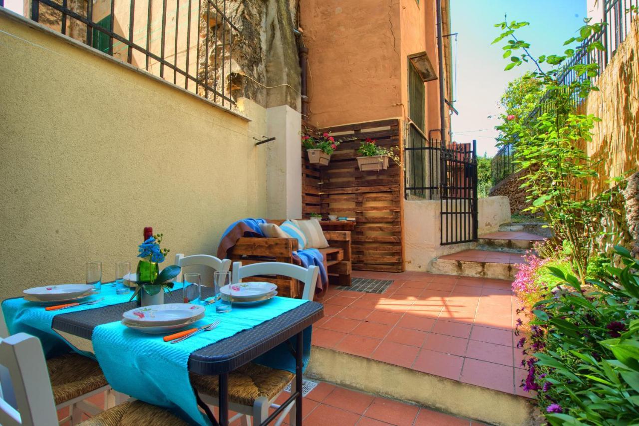 Casa A 2 Passi Dal Mare Con Patio Privato Villa Imperia Buitenkant foto