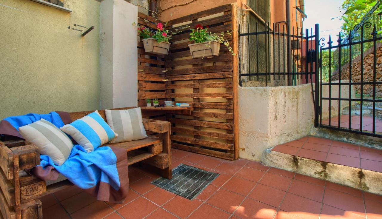 Casa A 2 Passi Dal Mare Con Patio Privato Villa Imperia Buitenkant foto
