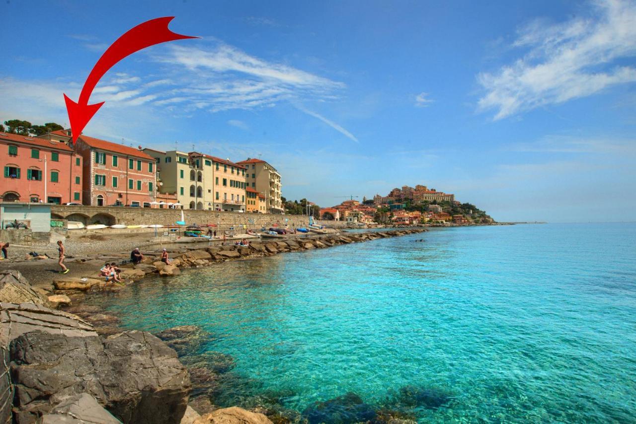 Casa A 2 Passi Dal Mare Con Patio Privato Villa Imperia Buitenkant foto