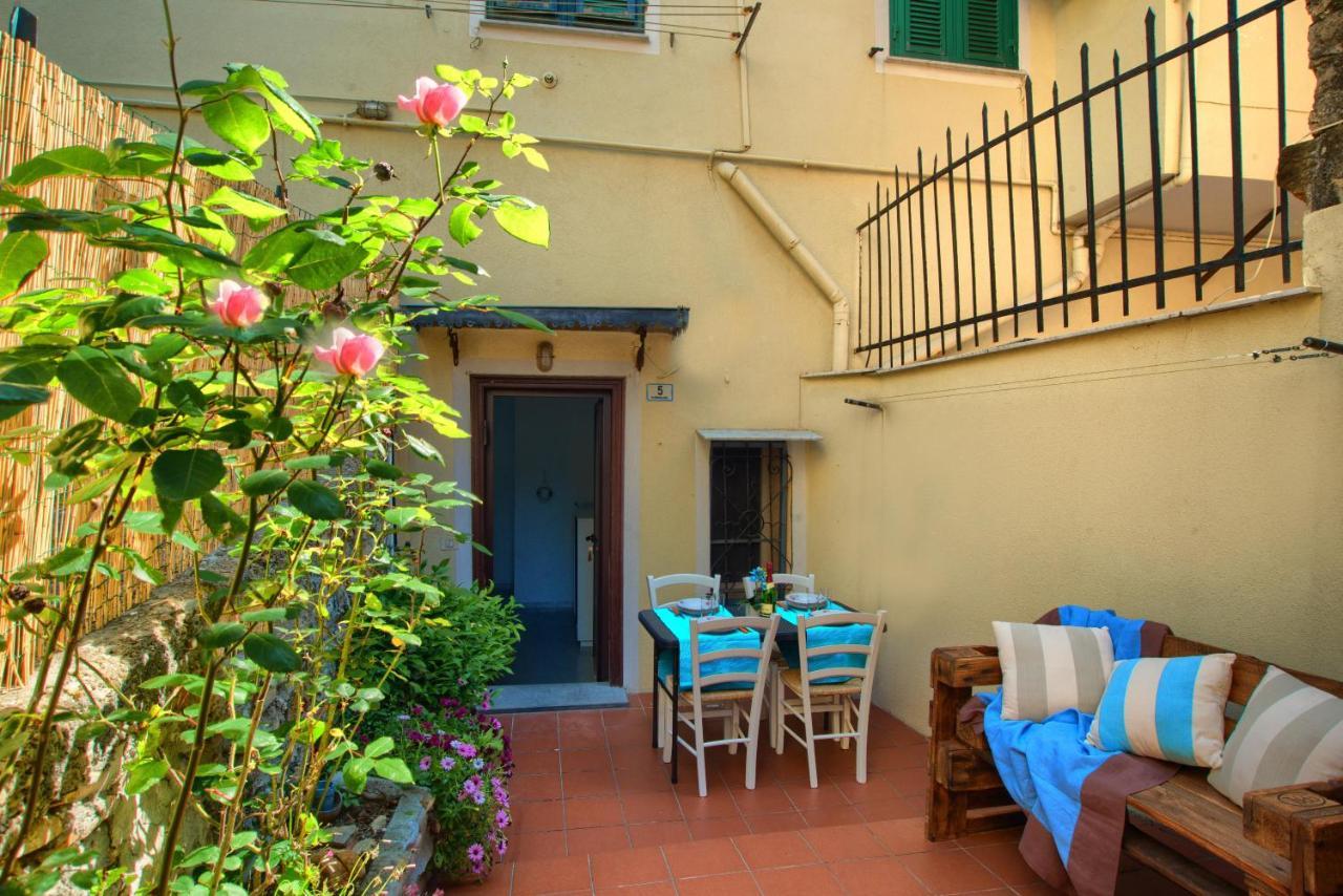 Casa A 2 Passi Dal Mare Con Patio Privato Villa Imperia Buitenkant foto